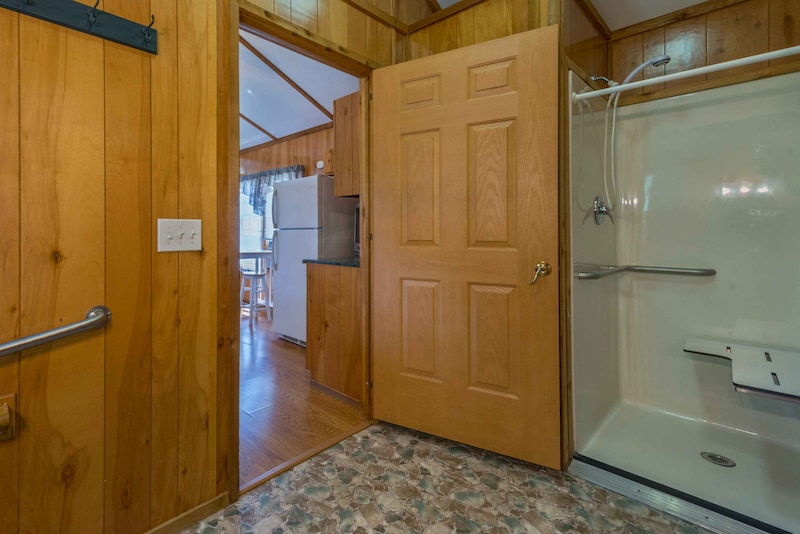 Ranger Smith ADA Cabin (6 Person)-3